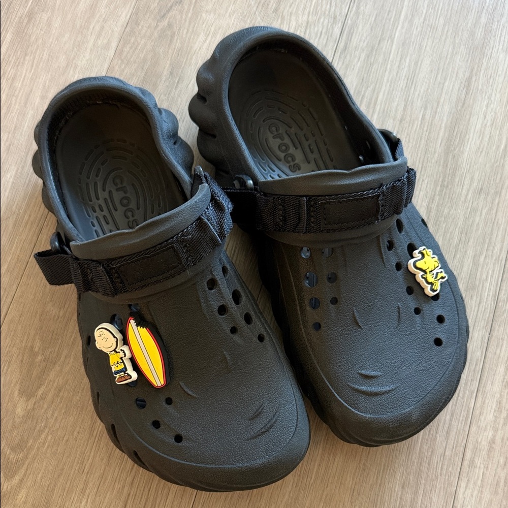 Crocs Echo Clog Black Unisex fits like Men 40 M6W8 comes with Jibbitz Charms